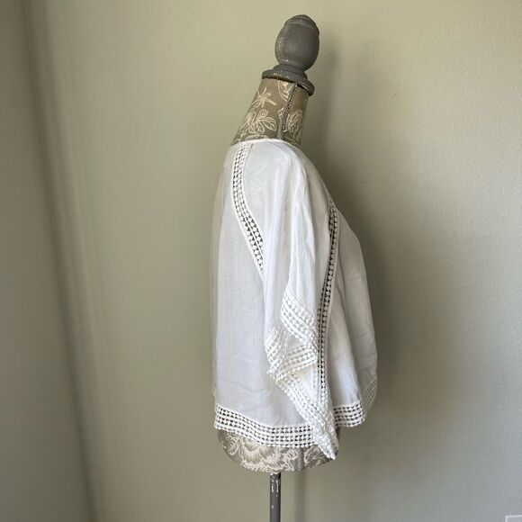 BLE Resort Collection Lightweight Boxy Top With Crochet Lace Trim in White - Picture 3 of 9